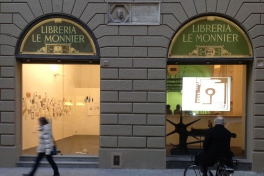 “Architettura del Disegno” na Galleria Srisa, Florença, 2013. <br />Foto Zeuler Lima 