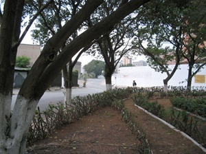 “Praça” Daniel B. Villasol. Ao fundo, rua José T. Miranda<br />Foto Vladimir Bartalini 