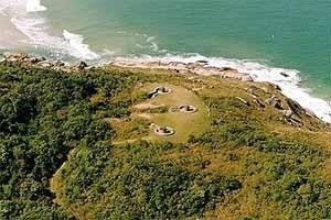 Forte de Naufragados<br />Foto Ademilde Sartori.  [Projeto Fortalezas Multimídia]