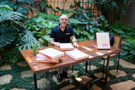 Guilherme Mazza Dourado, organizador do livro e pesquisador dedicado à obra de Burle Marx desde 1991, quando o conheceu pessoalmente no Rio de Janeiro<br />Foto Luka Godoy 