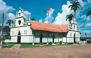 Tipologia 5: volume com elevação eclética. Templo Nossa Senhora de Pilar, 1930 (reformas em 1977)