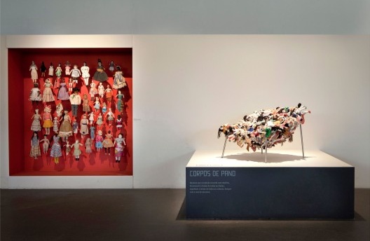 Exposição Puras Misturas, curadoria Adélia Borges. Pavilhão das Culturas Brasileiras, Parque do Ibirapuera, São Paulo, 2010<br />Foto Mariana Chama 
