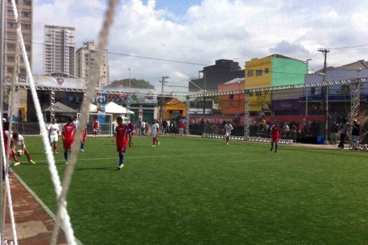 3ª Copa do Mundo de Futebol de Rua, julho de 2014, Largo da Batata, São Paulo<br />Foto Abilio Guerra 
