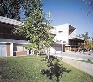 Figura 6 – Alejandro Aravena, Faculdade de Matemática, Santiago, Chile, 1998-99. Fonte: Foto ECM.