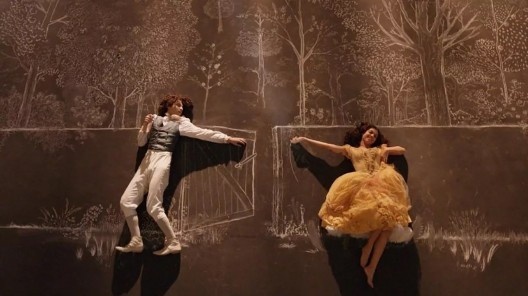 Cena de <i>Capitu</i>, minissérie inspirada na obra <i>Dom Casmurro</i><br />Foto divulgação  [Globo]
