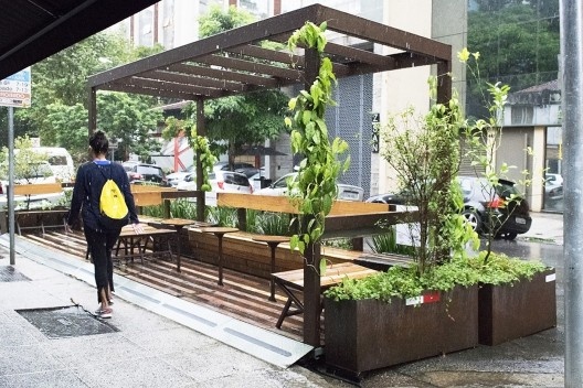 Parklets e a ampliação do passeio público
