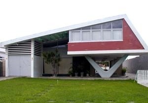 Residência na Rua Francisca Moura, Torre, Arquiteto Mário Di Láscio<br />Foto Lia Tavares 