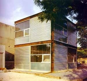 Oficinas El Cubo, Monterrey. Arquiteto Alexandre Lenoir<br />Roberto Segre 