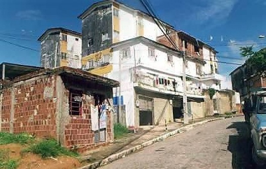 Figura 3. Conjunto COHAB Curado 4: ampliação e mudança no padrão de janelas