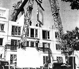 Montagem de protótipo habitacional. Início dos anos 60