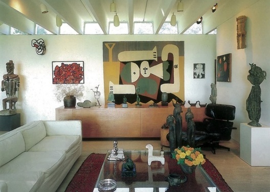  	 O estar da Casa Bunshaft<br />Foto: Adam Bartos 