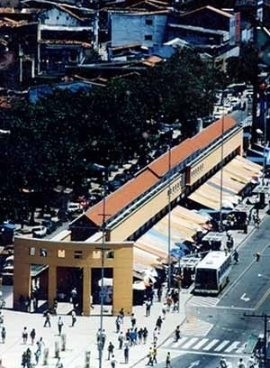 Camelódromo, Calçadão dos Mascates, Recife, Brasil, Arquitectos Zeca Brandão y Ronaldo L'Amour, 1993-94. <br />Foto Daniel Berinson 