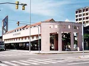 Camelódromo, Calçadão dos Mascates, Recife, Brasil, Arquitectos Zeca Brandão y Ronaldo L'Amour, 1993-94. <br />Foto Zeca Brandão 