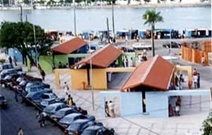 Shopping Cais de Santa Rita, Recife, Brasil, Arquitectos Zeca Brandão e Ronaldo L'Amour, 1994-96.<br />Foto Zeca Brandão 