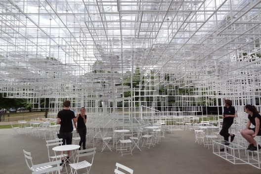 Pavilhão Serpentine. Sou Fujimoto, 2013<br />Foto Eduardo Pierrotti Rossetti 