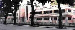 Grupo Escolar Vilhena Alves: J. Gama Malcher, Belém<br />Foto Giovanni Blanco, 2000 
