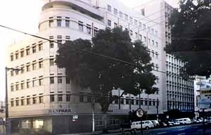 Edifício Dias Paes, arquiteto Antonio Braga, Belém [Foto Giovanni Blanco, 2001]