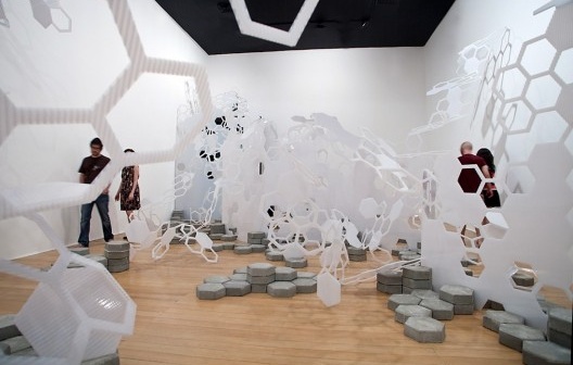 Instalação “Bastidor”, de Ana Holck, na SP-Arte 2011<br />Imagem divulgação 