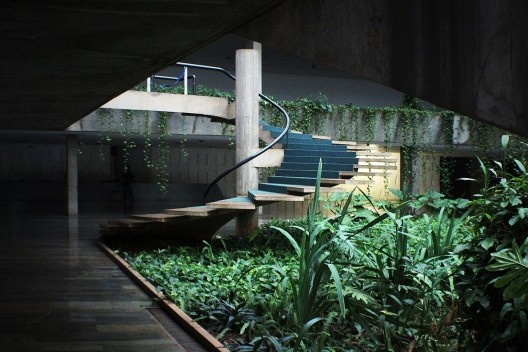 Teatro Nacional, Brasília, arquiteto Oscar Niemeyer, paisagista Roberto Burle Marx<br />Foto Felipe SS Rodrigues 
