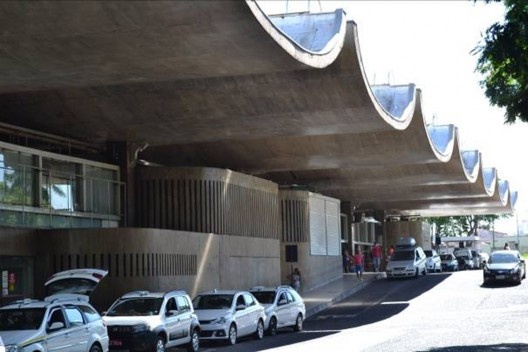 Rodoviária de Uberlândia, 1976. Arquitetos Fernando Graça, Flávio Almada e Ivan Cupertino<br />Foto Diogo Augusto Mondini Pereira 