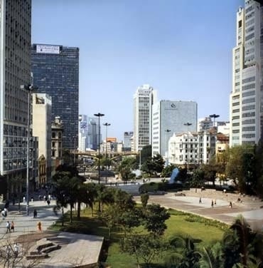 Vale do Anhangabaú, São Paulo<br />Foto Nelson Kon 