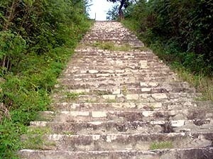 Tramo de acceso al fuerte