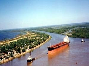 Puerto Santa Fe, canal de acceso [www.puertosfe.com]