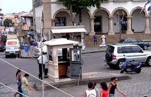 Guarita da Praça: a institucionalização do desvario<br />Foto Daniel J. Mellado Paz 