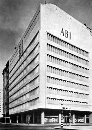 Fig. 29 – Nueva sede de la Associação Brasileira de Imprensa (ABI). Marcelo y Milton Roberto. Río de Janeiro, 1936