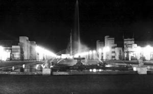 Fonte Luminosa na I Feira Nacional da Indústria