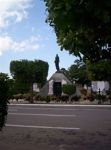 Capilla Falla Bonet en Zona de monumentos la categoría, arborización baja decorativa, no da sombra<br />Foto Lohania Aruca 