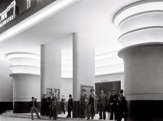 Cine Ufa-Palácio, São Paulo, 1936. Arquiteto Rino Levi<br />Foto divulgação  [Acervo digital Rino Levi]