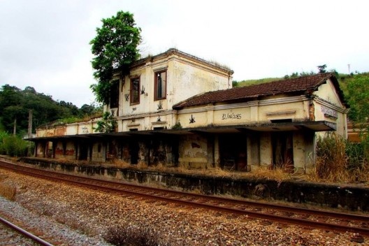 Estação Ferroviária Santana de Barra, Barra do Piraí RJ, maio 2016<br />Foto Alexandre Ferreira  [Website Estações Ferroviárias do Brasil]
