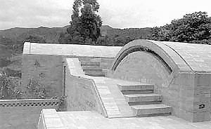 Casa Rio Frio, Rogelio Salmona<br />Foto Xiomara Mojica  [Revista Arquitecturas, Colômbia]