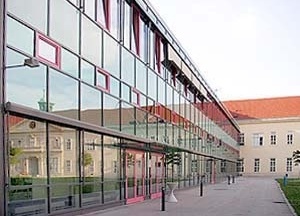 Altes AKH. Novo Campus da Universidade de Viena, Friedrich Kurrent e Johannes Zeininger, Viena, 1998