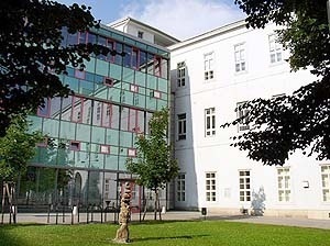 Altes AKH. Novo Campus da Universidade de Viena, Friedrich Kurrent e Johannes Zeininger, Viena, 1998