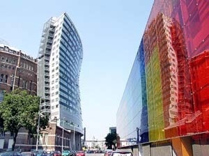 Gasometer, Jean Nouvel, Coop Himmelb(l)au, Manfred Wehdorn, Wilhelm Holzbauer, Martin Kohlbauer, Rüdiger Lainer, Viena, 1995-2002