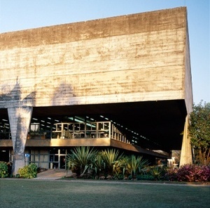 Faculdade de Arquitetura e Urbanismo da Universidade de São Paulo – FAU-USP, São Paulo. Arquitetos Vilanova Artigas e Carlos Cascaldi<br />Foto AG 