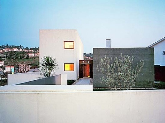 Casa Milhundos, elevação poente, vista geral<br />Foto Luís Oliveira Santos 