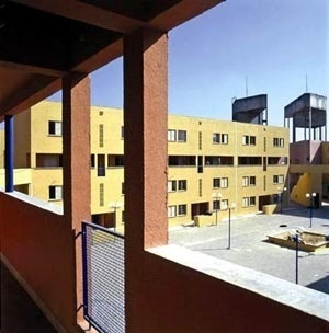 Vila Mara, São Miguel Paulista, São Paulo SP. Arquitetos Héctor Vigliecca e Bruno Padovano<br />Foto Nelson Kon 