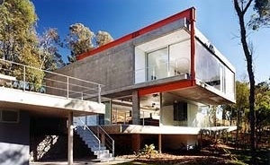 Panorama Emergente Iberoamericano. Joven arquitectura. Serie Construidos. Casa en São Roque, Studio Andrade y Morettin, Brasil [http://www.bienaliberoamericanadearquitectura.org/panorama/pei.html]