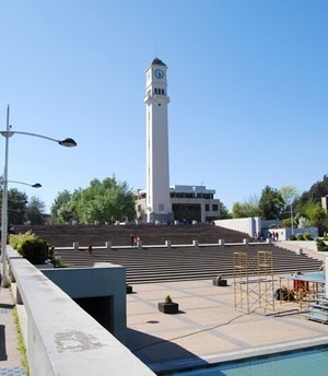 Fig. 7 - Fórum e Campanário<br />Foto Verónica Esparza 