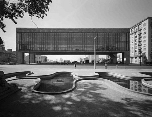Masp, vista a partir do Parque Trianon<br />Foto Hans Günter Flieg 