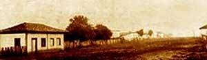 No início do século XX a taipa ainda era usada. Imagem da Avenida Afonso Pena, a principal da cidade atualmente, em 1903