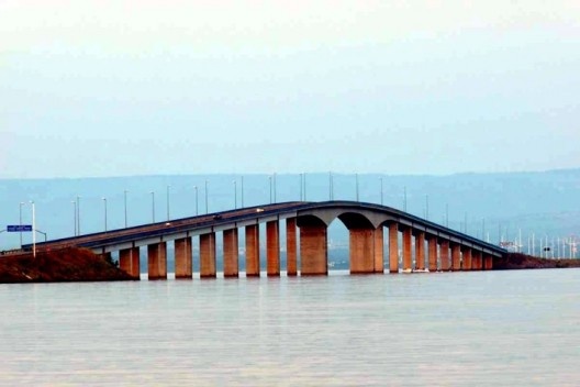 Ponte Presidente Fernando Henrique Cardoso, Rio Tocantins<br />Foto Rodrigo de Sousa Bazolli 