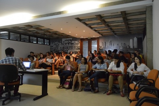 Discentes da FAU e do PPGAU durante o primeiro dia de atividades, auditório da FAU UFPA<br />Foto Douglas Naegeli 