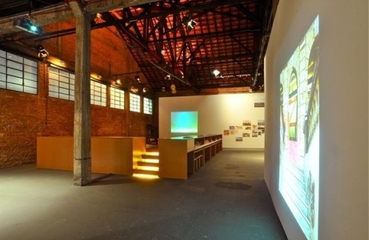 Território de Contato, módulo 1, Cao Guimarães e Brasil Arquitetura. Curadoria Marta Bogéa e Abilio Guerra<br />Foto Juan Guerra 