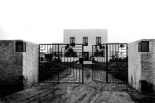 Entrada Residência Rua Santa Cruz, São Paulo, 1928 [Acervo Família Warchavchik]