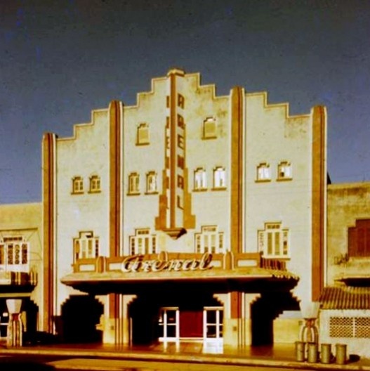 Cinema Arenal, Marianao, 1945<br />Foto Roberto Segre 