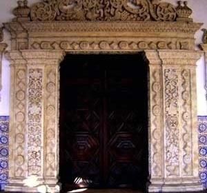 14. Portada principal da igreja franciscana de João Pessoa<br />Foto do autor 